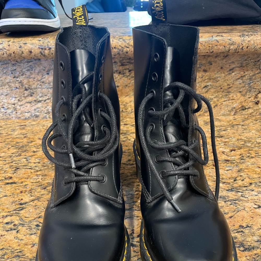 Womens Dr. Martens